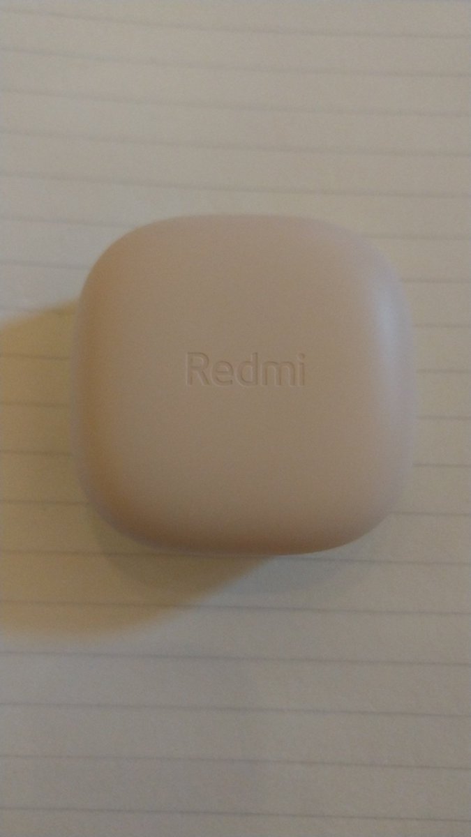 raven__darkness's tweet image. me compré auriculares nuevos y la calidad de sonido es tan excelente que me dan ganas de llorar, te amo Xiaomi nunca cambies