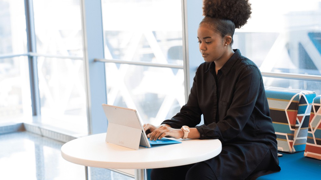 Getting your blog posts to rank on Google search results page one, that's a huge challenge.

Learn the 7 top reasons why your blog posts are not getting Google traffic 👉 lttr.ai/AkNBw

#GoogleTraffic #claricelin