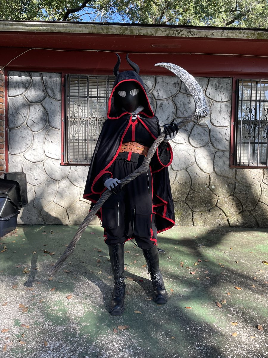 now_extrem73760's tweet image. AND NOW I WOULD LIKE TO PROUDLY PRESENT MY BADBOYHALO COSPLAY FULLY COMPLETE! 🎉

Happy halloween ghosties #badboyhalofanart #badboyhalo