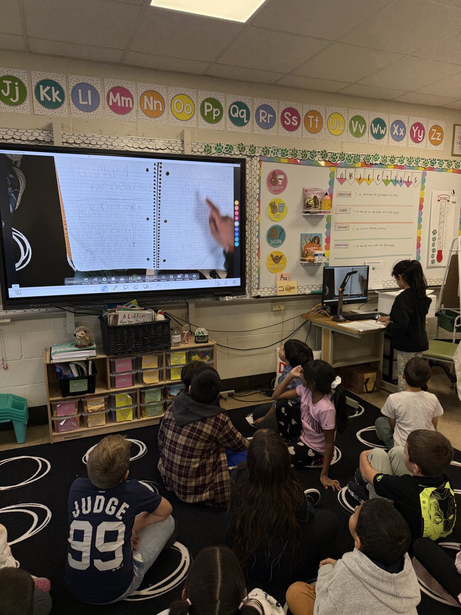 SindicicJamie's tweet photo. This week we learned how to read a table of contents. Then, these rockstars went home and wrote their own stories including a table of contents! ❤️ @SEM_Dalers https://t.co/dde4OHNqDW