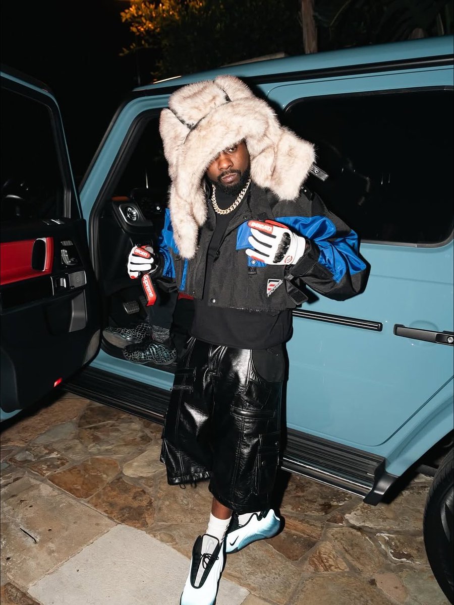 FleeksDaily. tweet media