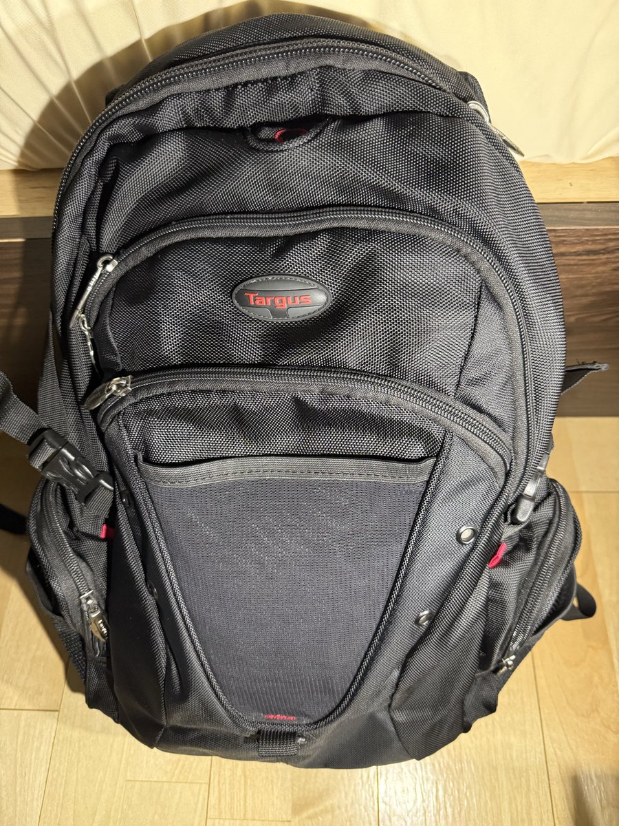 #ターガスはいいぞ 
多分テックウィンドさん扱い品ではなくブラジルで購入した品
10年くらい使っているが破損無し

ゴツすぎて日本の電車通勤には合わんけど