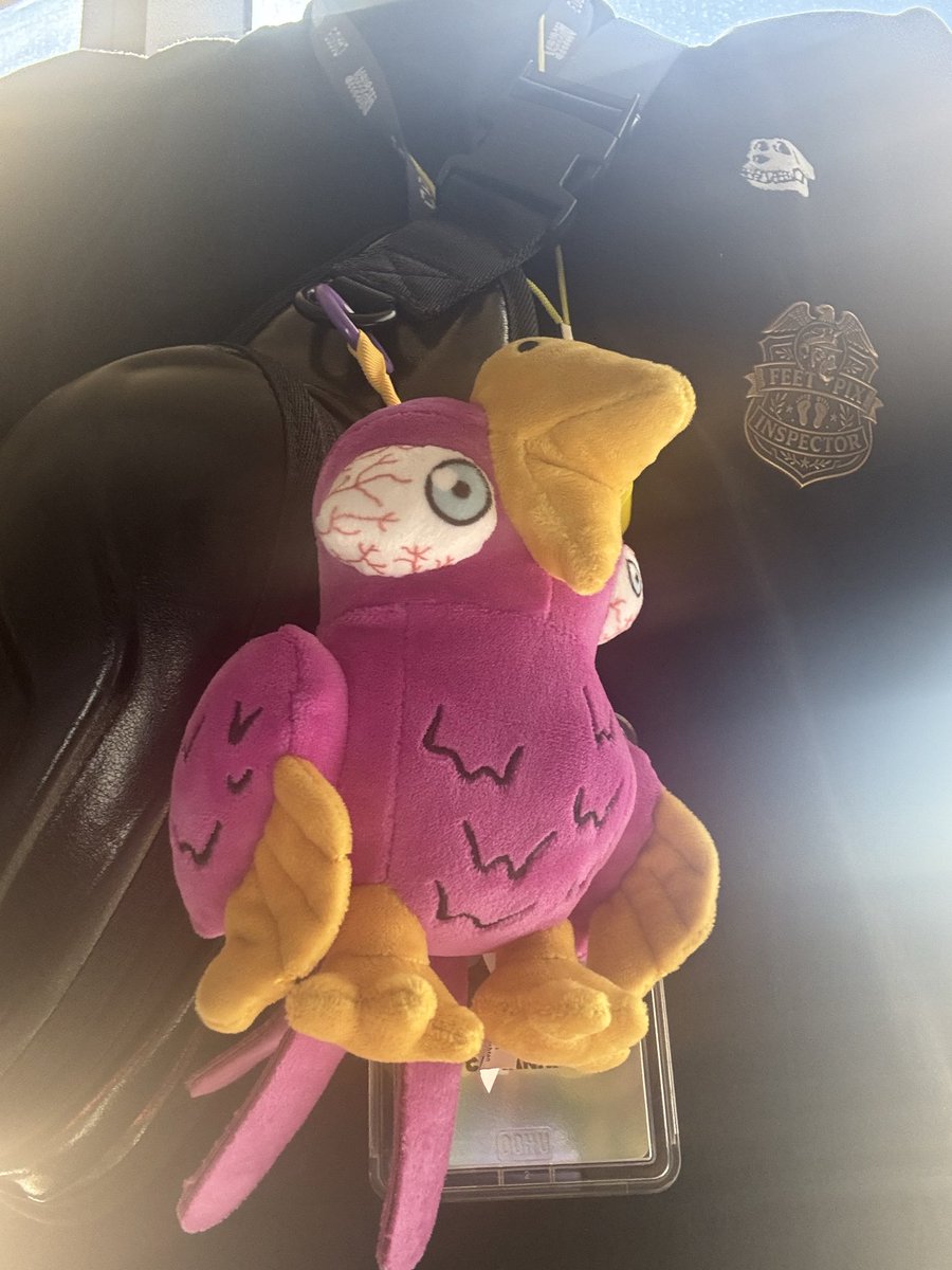 Allo plushies on top! Grab yours now and you may get to see the Villa 🦜 #Apefest2025