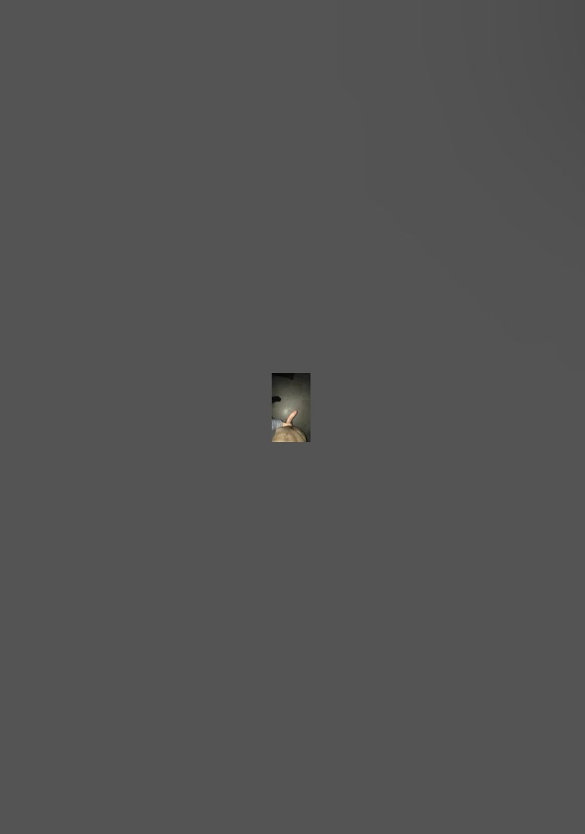 twink_exe00's tweet photo. me using Canva for the zoom out trend because I’m a tech illiterate business professional https://t.co/tnB7458qqe