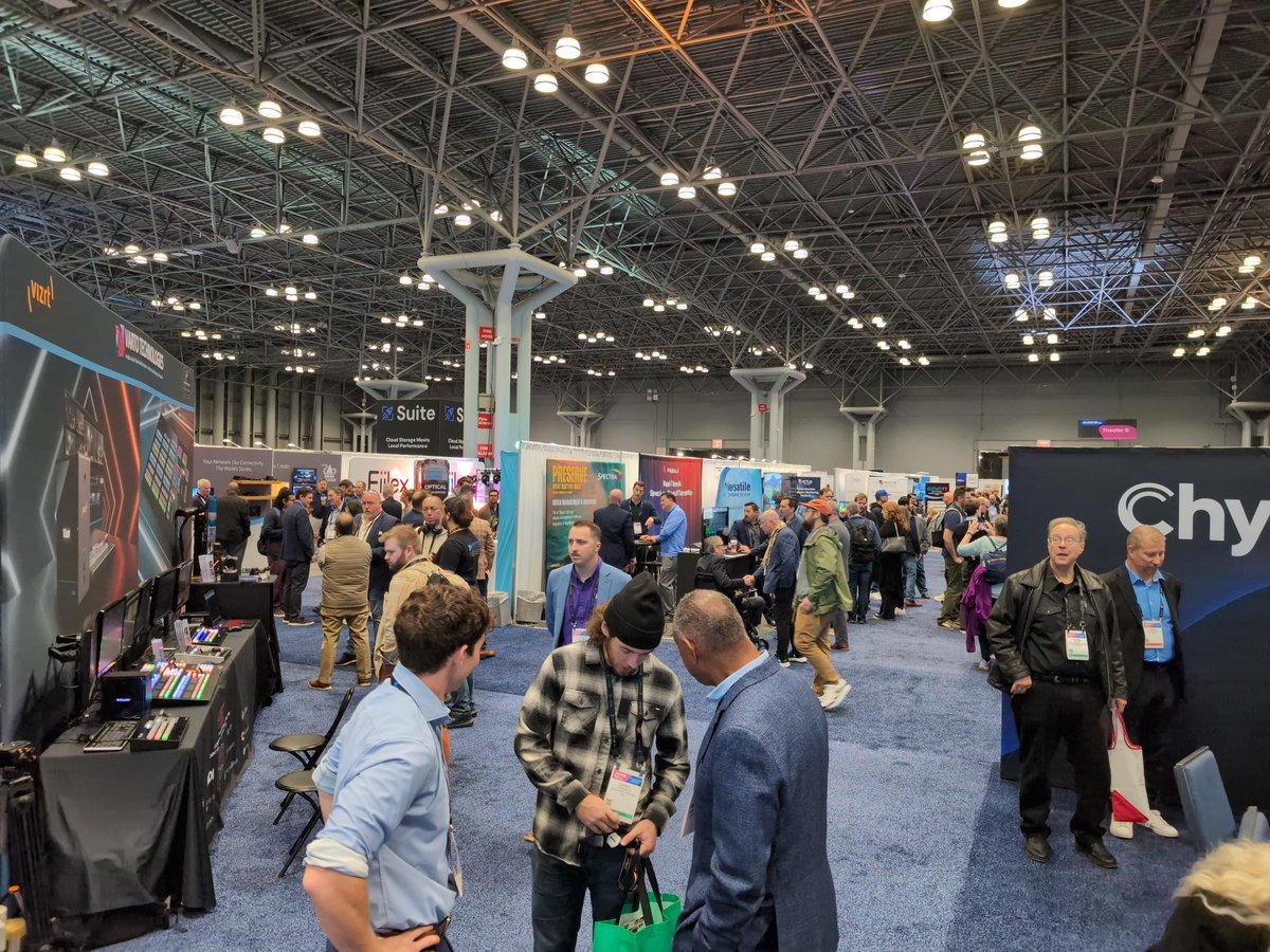 Applied_tweets's tweet image. Paul Stechly and Paul Roeser scoped out NAB Show New York 2025 earlier this week, and their feedback?🎥 
It was a busy and inspiring week for everyone at the show! 💡

#NABShowNY #AppliedElectronics #Vizrt #BroadcastInnovation #LiveProduction #MediaTechnology