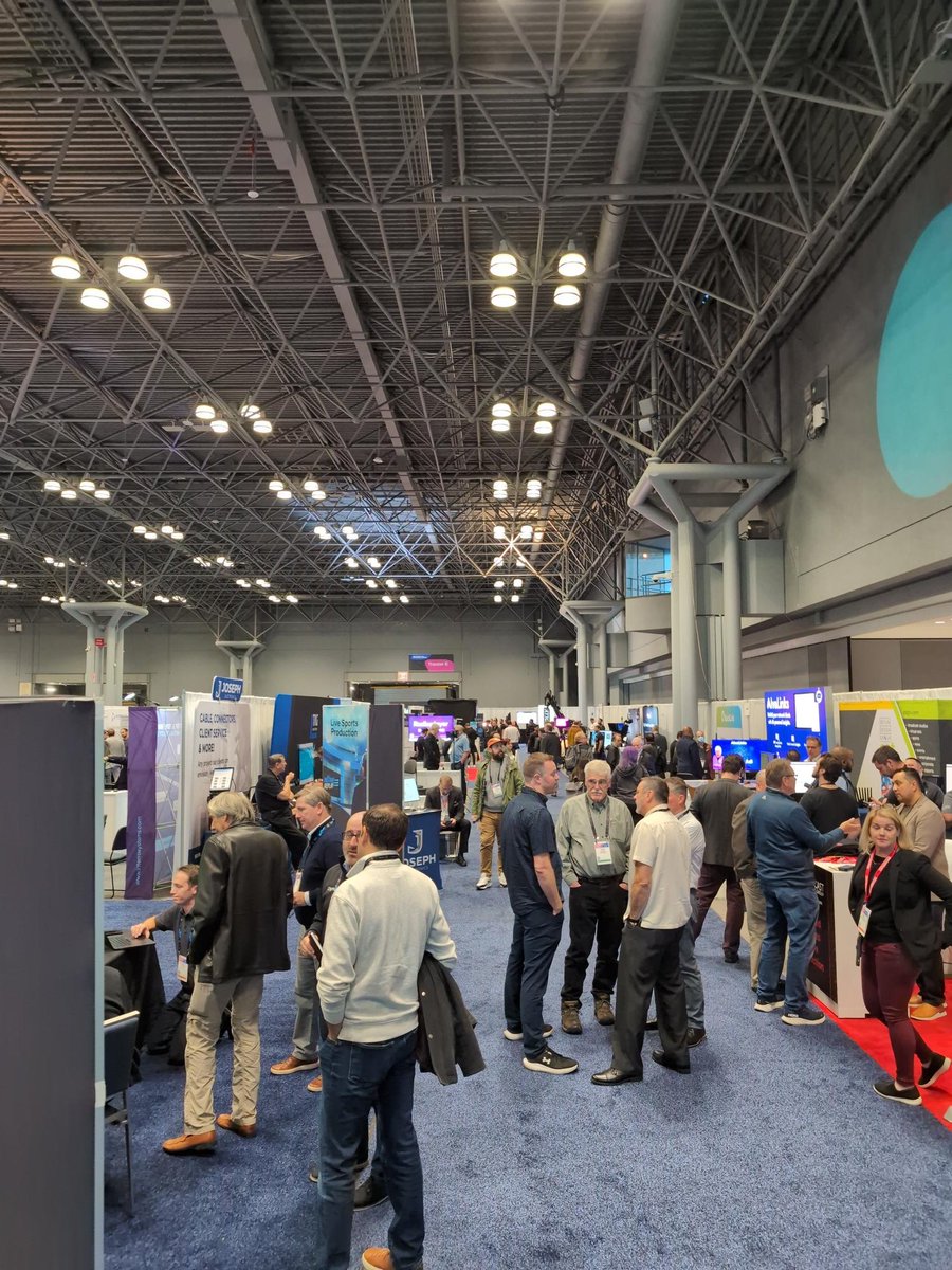 Applied_tweets's tweet image. Paul Stechly and Paul Roeser scoped out NAB Show New York 2025 earlier this week, and their feedback?🎥 
It was a busy and inspiring week for everyone at the show! 💡

#NABShowNY #AppliedElectronics #Vizrt #BroadcastInnovation #LiveProduction #MediaTechnology