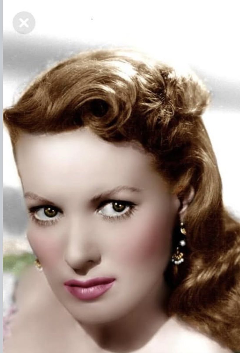 Dvosvo's tweet photo. @Noirchick1 Maureen O’Hara https://t.co/pQU9ggO7Dz