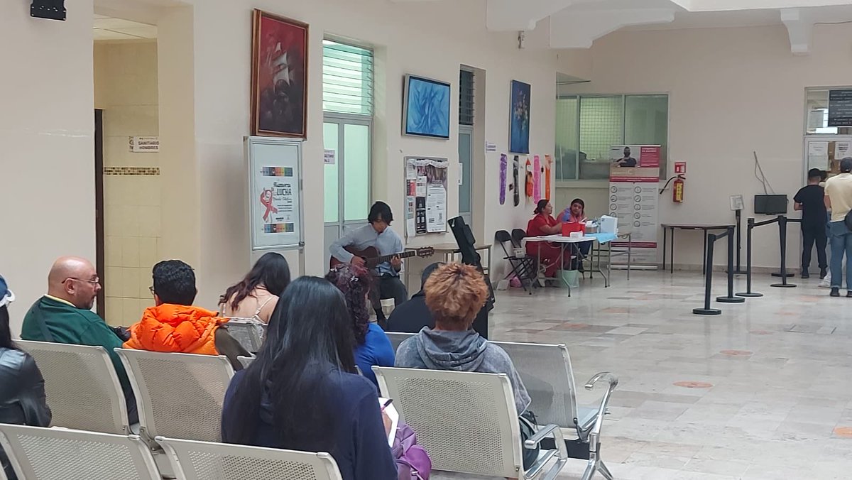 Concierto acústico a cargo de Antonio Solano en la Clínica Especializada  Condesa, una selección musical selecta para amenizar el espacio y pasar una  tarde agradable en la Clínica.