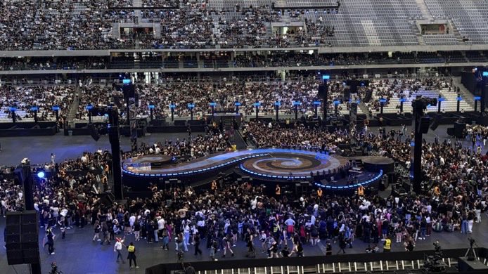 bravehollnd's tweet image. onde eu queria estar /////// onde eu estou