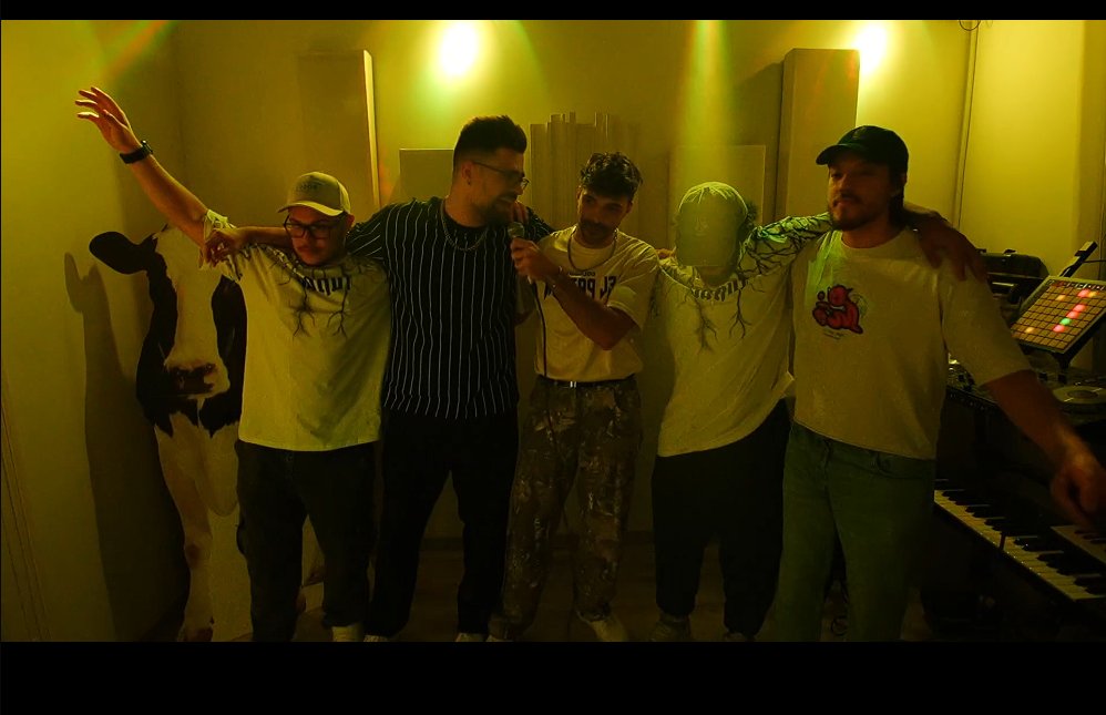 Estuvo super Divertido el Directo Canta canta con Maximus 🦖🎤🎙️ gran manera de despedir esta semana en caso que sea el ultimo ya! 

<a href="/Maximus3blog/">Maximus</a>  <a href="/NexxuzHD/">Nexxuz</a> <a href="/NefariusAP/">Nefarius</a> <a href="/Laxxuz25/">♌Laxxuz♌</a> <a href="/Morphains/">Doll</a> <a href="/KenFlow_/">KenFlow</a>  nos la hicieron pasar Genial! ❤️💚🖤🤍💜