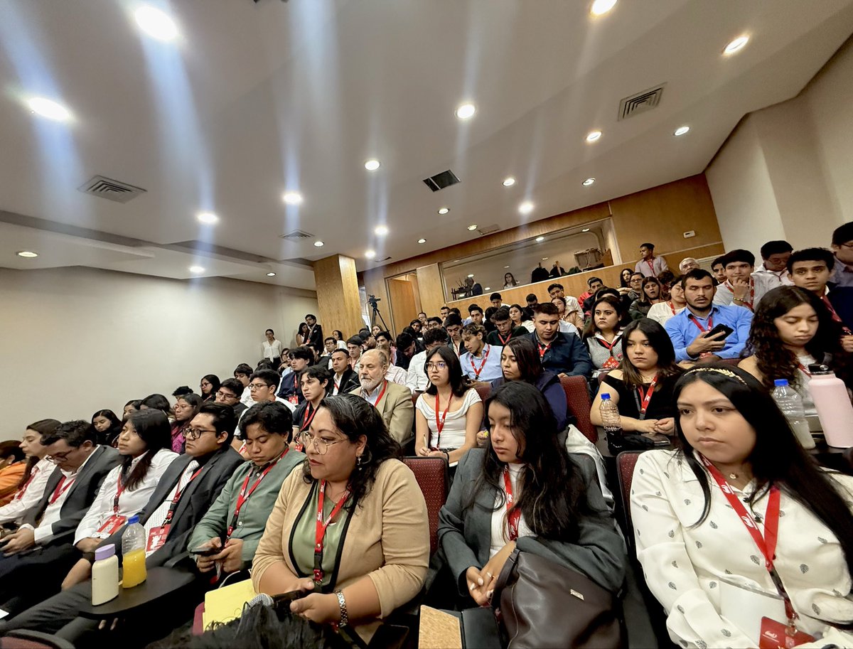 PerezSoraya's tweet photo. Muy agradecida con el @IMEFOficial por invitarme al panel #InclusiónFinanciera en el Congreso Internacional de Innovación Financiera #FIMEF.
Estar en la @UNAM_MX la máxima casa de estudios de los #mexicanos y compartir lo que me apasiona con tantos #jóvenes me llena el corazón. https://t.co/gTUS8ZPkcV