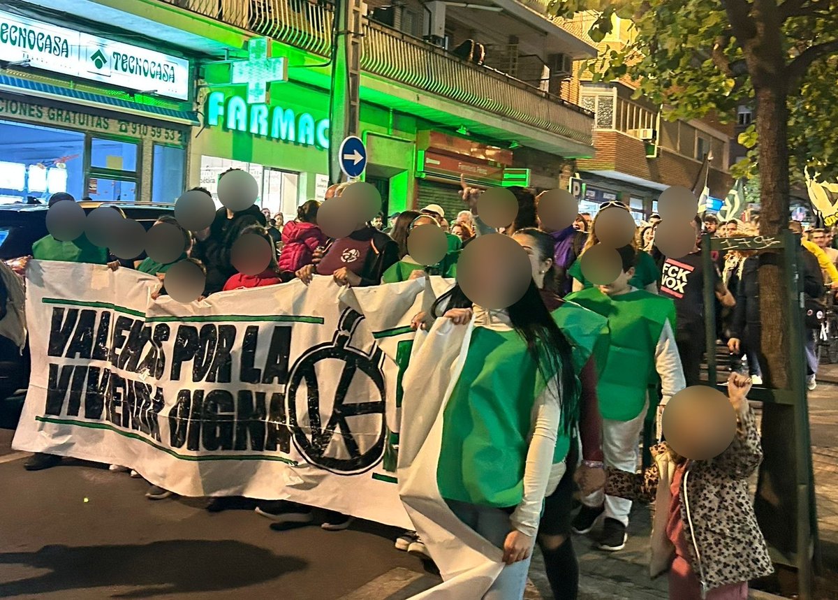 cgtzonasur's tweet photo. VALLECAS | #Vallekas por la vivienda digna!!

Manifestación en el barrio de #Vallecas - Madrid 

¡¡Fuera fascistas de nuestros barrios!! https://t.co/ya6oOKfsbY
