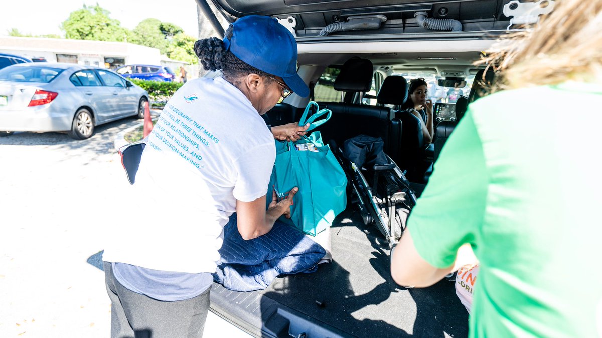 Miami Dolphins Foundation & Community Relations tweet media
