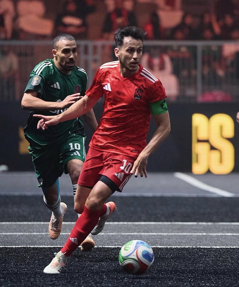 Debut en la <a href="/KingsLeagueMENA/">Kings League MENA</a> muy contento por seguir disfrutando! Debut difícil que sacamos con este equipazo! <a href="/SXBTEAM/">SXB FC</a> nos vemos en la siguiente jornada! Gracias a todos por el apoyo! ❤️🖤