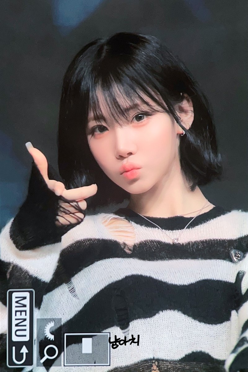 251024 🤟🏻

#트리플에스 #tripleS
#김나경 #NAKYOUNG