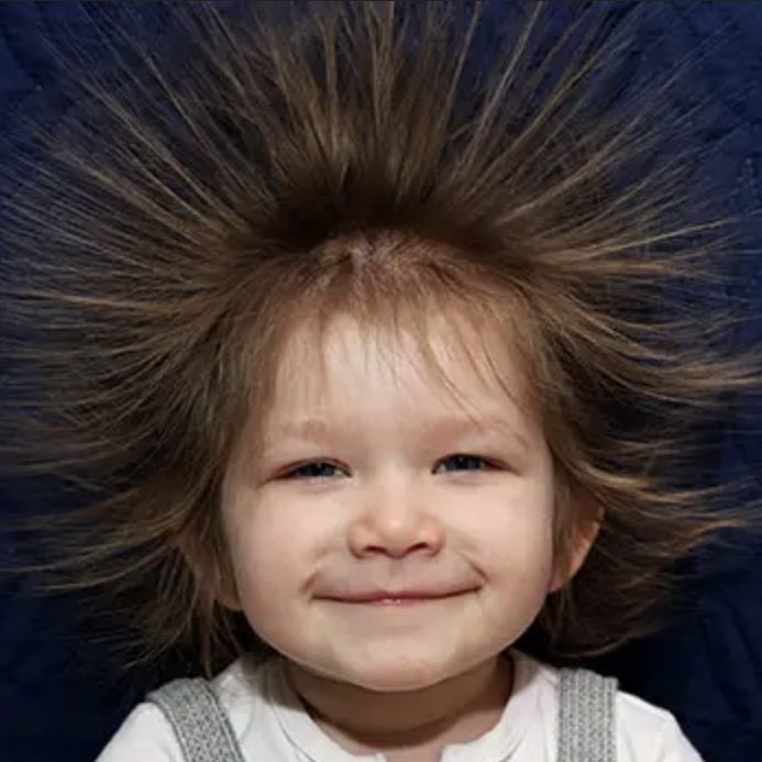 Quaterelle's tweet image. .#Atomphysik auf Kinderköpfen. 
Positiv und negativ geladene #elementarteilchen 
#particlephysics