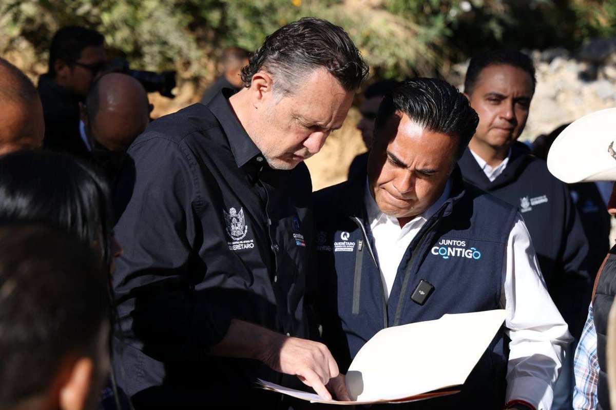 🌧️💪 En equipo con el Gobernador <a href="/makugo/">Mauricio Kuri</a> , continuamos recorriendo las comunidades que se vieron afectadas por las recientes lluvias.

Hoy estuvimos en Río Blanco, Peñamiller, escuchando a las familias y atendiendo sus necesidades para que puedan recuperar la tranquilidad.
