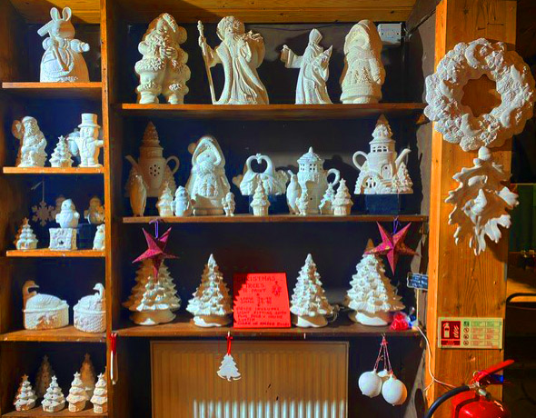 PiggeryPottery tweet media