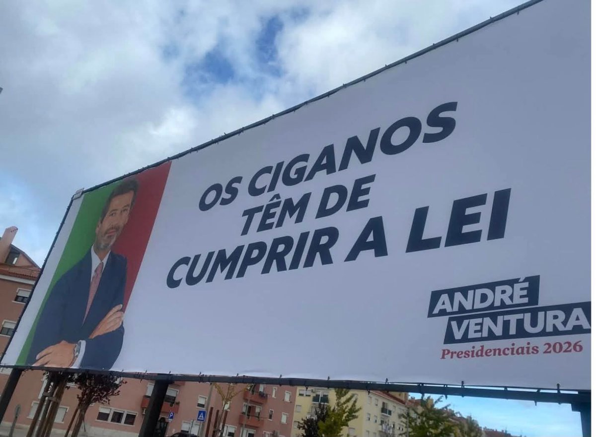 b_simo20's tweet photo. art.º 46.º, n.º 4 «Não são consentidas associações armadas nem de tipo militar, militarizadas ou paramilitares, nem organizações racistas ou que perfilhem a ideologia fascista.» https://t.co/NG63Auexg2