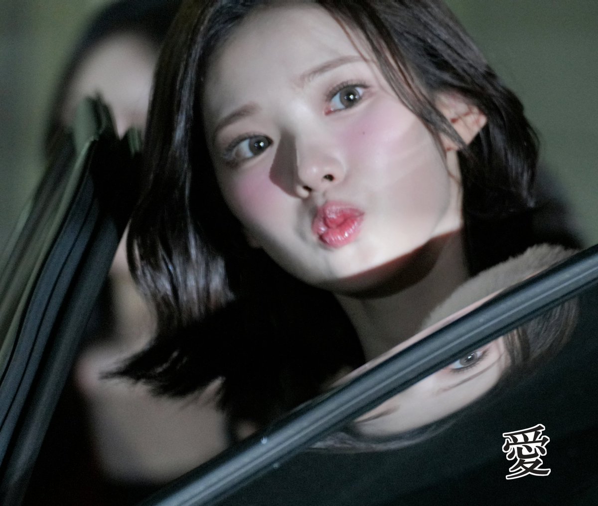 http__38's tweet image. 251024 뮤뱅퇴근길
#하츠투하츠 #최지우 #하츠투하츠지우 #지우