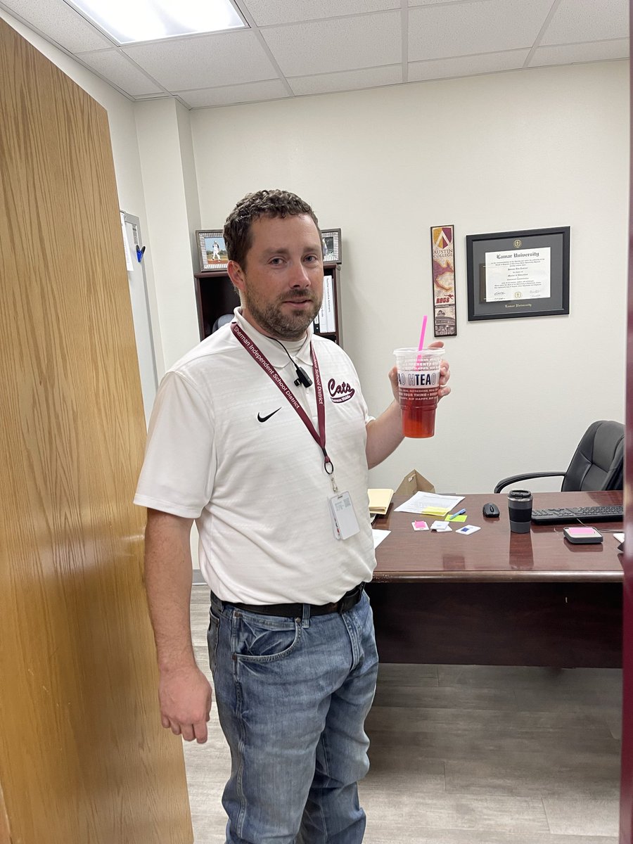 Hydration is the key to the next level, especially on Fridays <a href="/SMSBearcats/">Sherman Middle School</a> <a href="/ShermanISD/">Sherman ISD</a> #AdminTeam #H20Tea #SMSC2EX