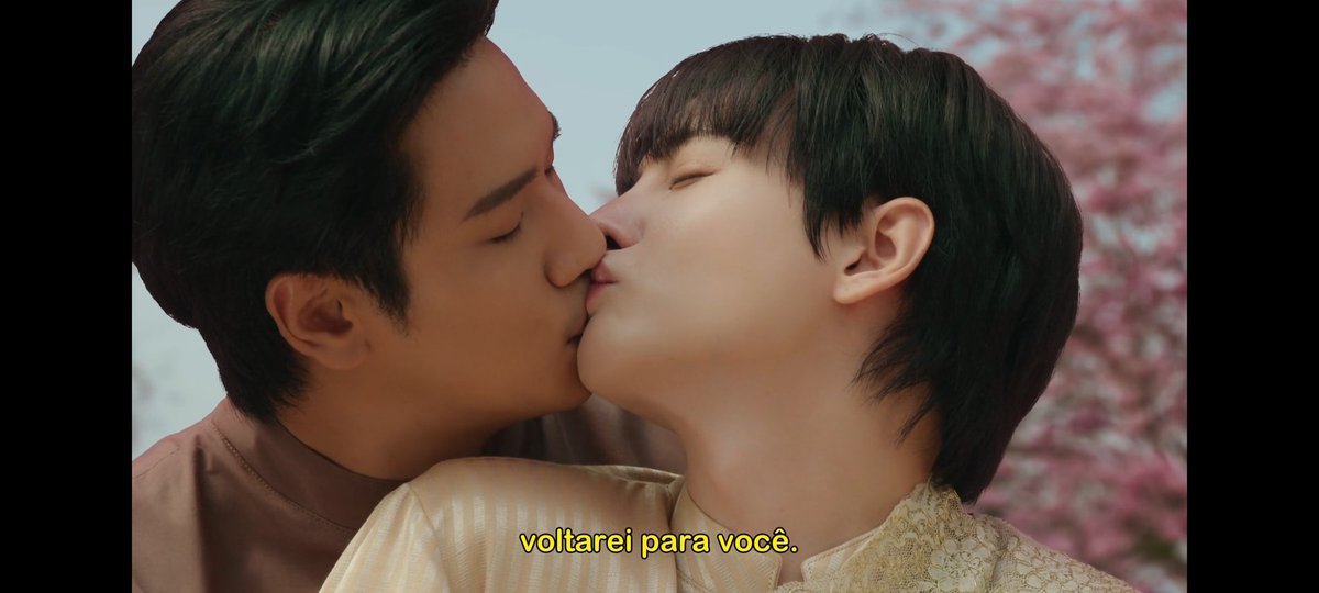 Elicost3's tweet photo. Eu gostei muito do início desse BL, foi divertido. Mas não nego que do meio para lá, ficou maçante e só continue pelos meninos. Mas eu realmente achei esse último EP muito legal, por isso muito obrigada a todos!
#ฉันนี่แหละท่านขุนที่สวยที่สุดFinalEP #TheMostBeautifulCountFinalEp https://t.co/2OyxcSC0SA