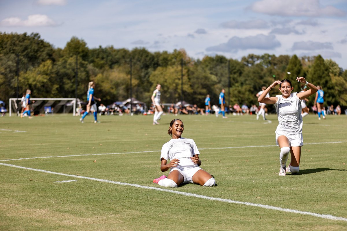 Jurnee Davis tweet media