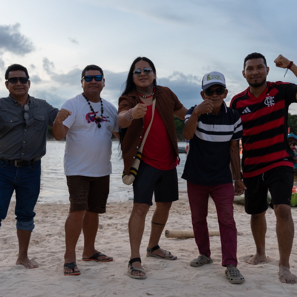 We carry the voices of the territories to #COP30. Join us! 
Llevamos las voces de los territorios a la #COP30.
Levamos as vozes dos territórios para a #COP30.