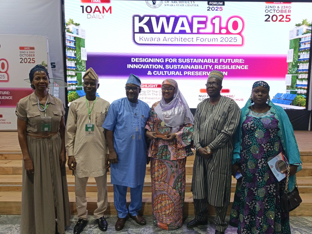 unilorin_archi's tweet image. just architects being architects and looking too sharp on the day 2 of KWAF 1.0 that brought one big kwara archi family together!😎📸🤍
Frame 1 - The NIA KWARA chapter fam.
Frame 2 - The Unilorin Department Archi fam.
Frame 3 - One big Family!
Frame 4 - the Unilorin students fam!