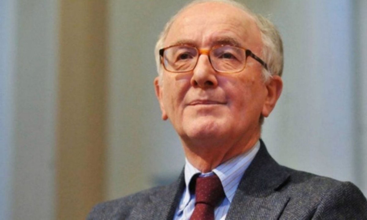 SoghettiSonia's tweet image. “Para o jurista e professor italiano Luigi Ferrajoli, 85 anos, considerado o pai do garantismo penal, a condenação de Jair Bolsonaro e dos outros envolvidos na tentativa de golpe de Estado revela “clara superioridade” do Brasil na defesa do Estado Democrático de Direito.…