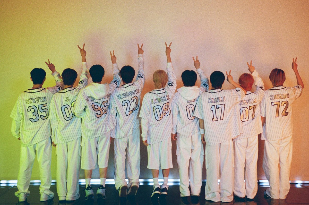 If you see this tweet, please repost for AHOF!
#2025MAMAVOTE #AHOF