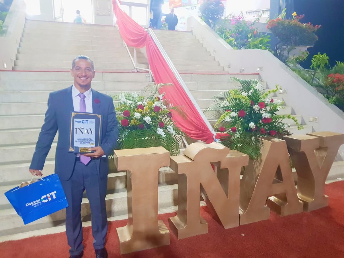 CAPTURLOSRIOS's tweet image. Los Ríos presente en la Convención Internacional de Turismo en Ecaudor  @DiscoverCIT como Representante del Sector Turístico de la Provincia de Los Ríos Wimper Romero  recibió el premio Iñay y el reconocimiento a la Excelencia Turística del Ecuador @RadioLibre9 @FluminenseRADIO