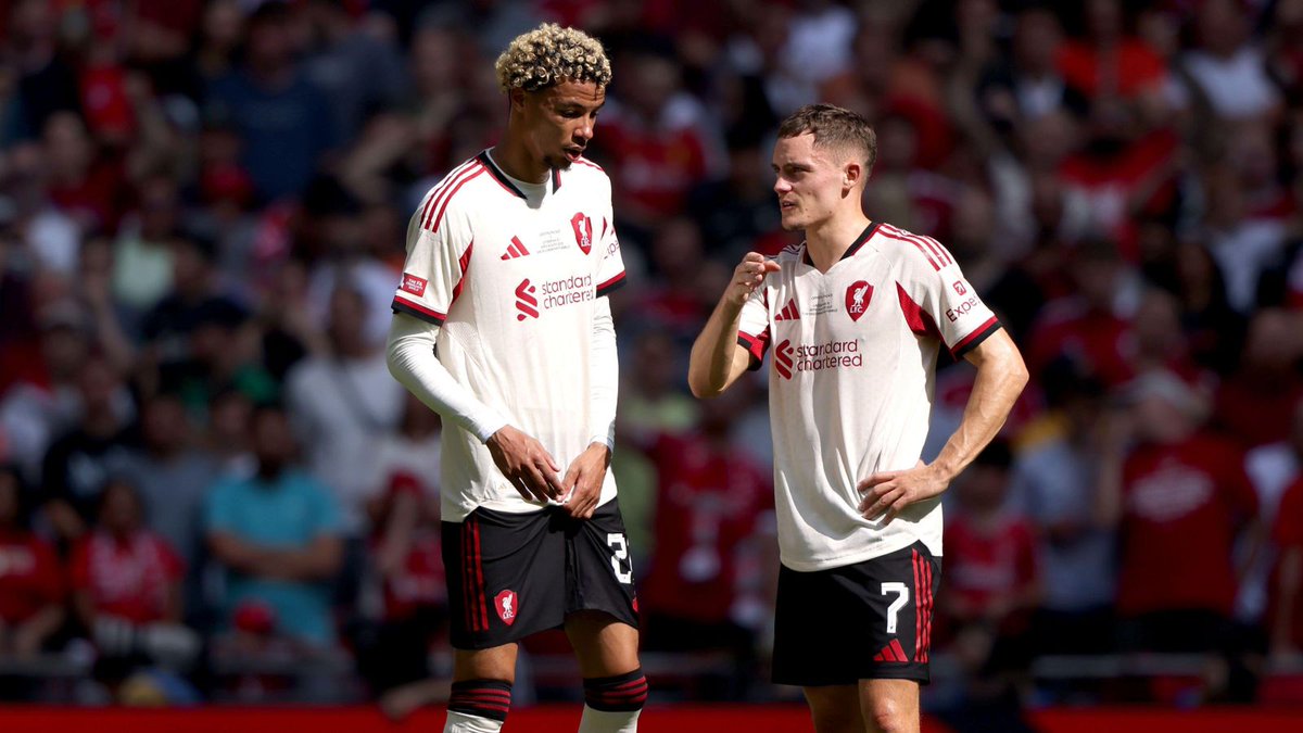 AnythingLFC_'s tweet image. These two are gonna cook vs Brentford 👨‍🍳