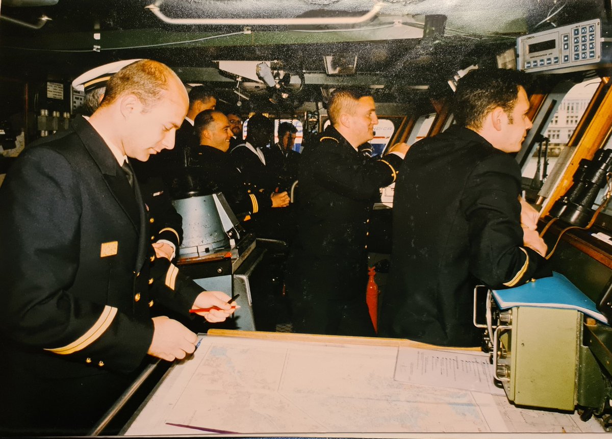 Il y a des photos qui rappellent d’où tout a commencé… ⚓️
Avant la police, j’étais militaire dans la <a href="/MarineNationale/">Marine nationale</a>. J’avais 17 ans, plein de rêves, et déjà cette envie de servir mon pays. 🇫🇷

C’est là que j’ai appris la rigueur, le respect, la solidarité… des valeurs qui ne