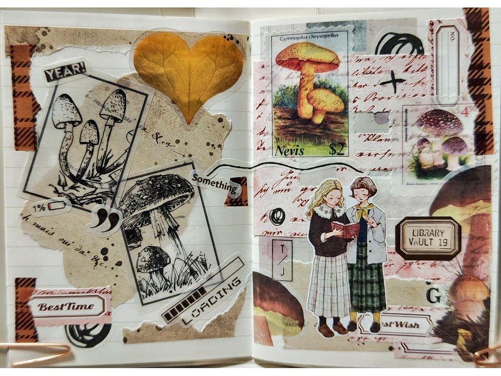 「野生のきのこには注意」

美味しそうでも毒があるかも？

毎年おなじようなタイトルつけてる気がする
#コラージュ
#コラージュノート