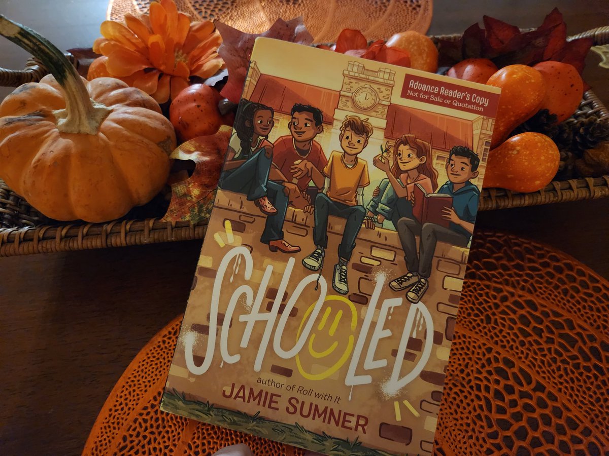 This #bookposse mail arrived yesterday. Now I'm feverishly trying to finish other things so I can get to this as soon as possible. It looks so good! 
#JamieSumner
<a href="/SimonKIDS/">Simon Kids</a>
