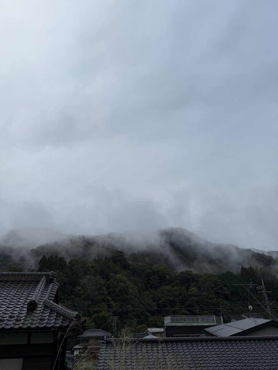 ゴルフ日和
とは言い難い