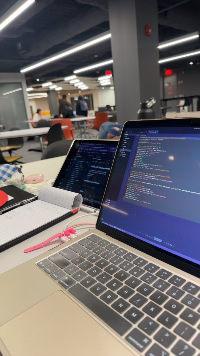 icedcoffeecoder's tweet image. Locked in today🔥🧋
Need more coffee though
#grind #girlintech #vibecode #ai #cursor #TypeScript