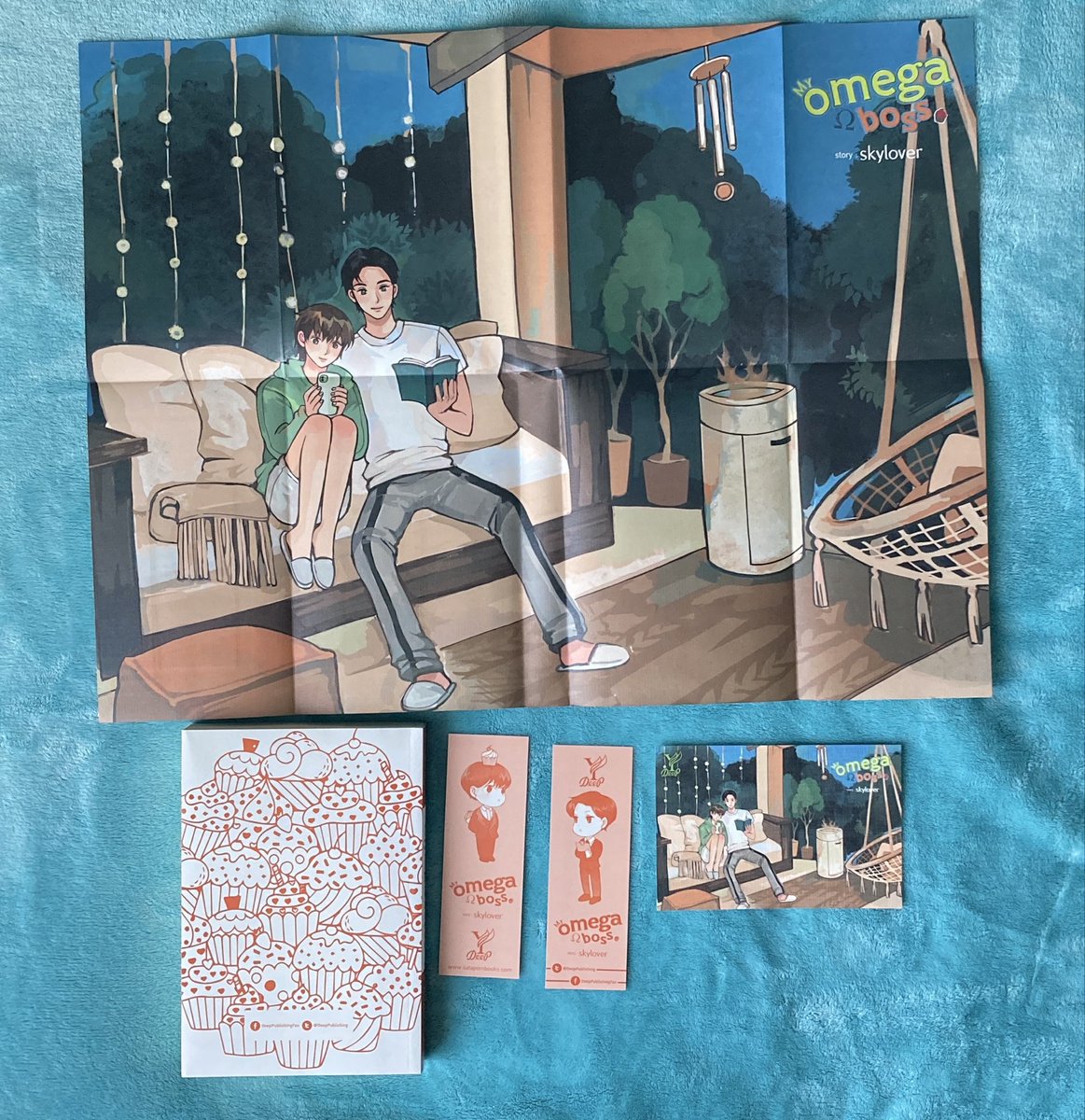 KoKaM1902's tweet image. Writer : @reallyuri 
#omegaboss #โอเมก้าบอส

เป็นเรื่องที่ฟีลกู้ด จากเล่ามุมมองของ Ω มาเป็น a ทำให้เข้าใจมากขึ้นว่ามันก็มีความลำบากใจของ a ในโลกขอว่า omegaverse เหมือนกัน

‘เทียน เธียรวิชญ์‘ a หมาป่า ผู้เป็นสามีของคุณเจ้านายที่รัก ของ ‘ปิน ปิญชาน์‘ Ω กวาง
 
 #Review_BY_KoKaM