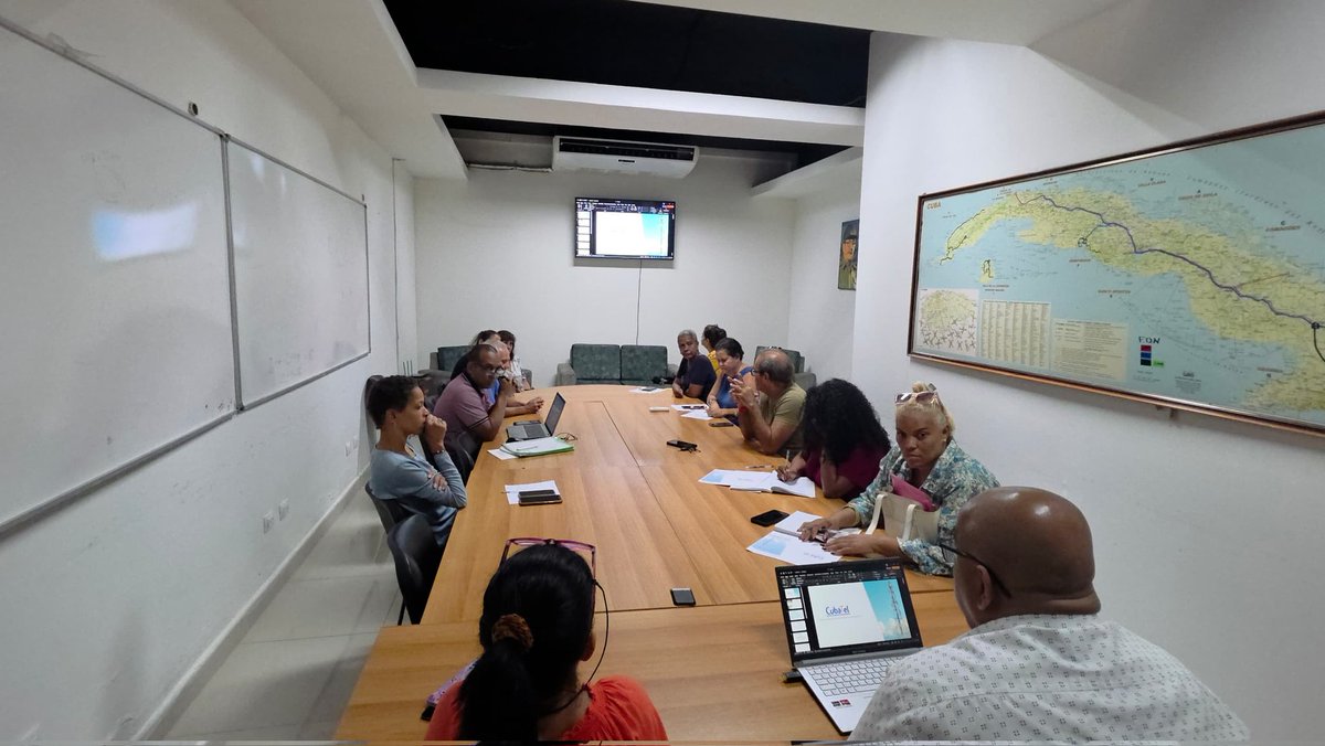 📡 <a href="/EmpresaCubatel/">Cubatel S.A.</a> y diputados de la Asamblea Nacional del Poder Popular : tecnología con compromiso social

Intercambio sobre conectividad, fibra óptica y transformación digital alineada al desarrollo del país y sobre el rol de <a href="/EmpresaCubatel/">Cubatel S.A.</a> en la soberanía tecnológica.