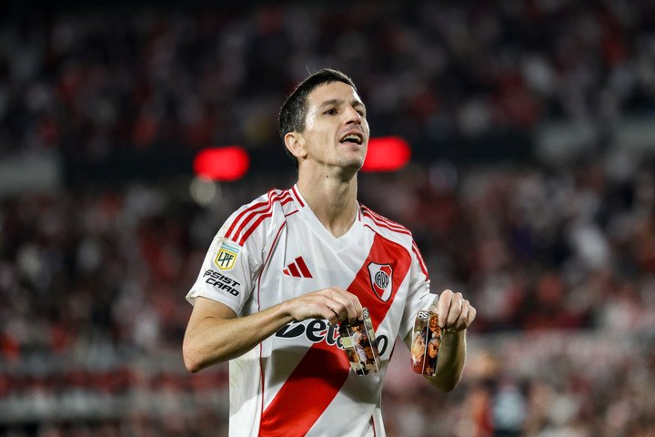 ✅ El peor de la cancha contra Talleres
✅ El peor de la cancha contra Temperley
✅ El peor de la cancha contra Independiente Rivadavia

Ignacio "Nacho" Fernández, el peor jugador en la historia de River