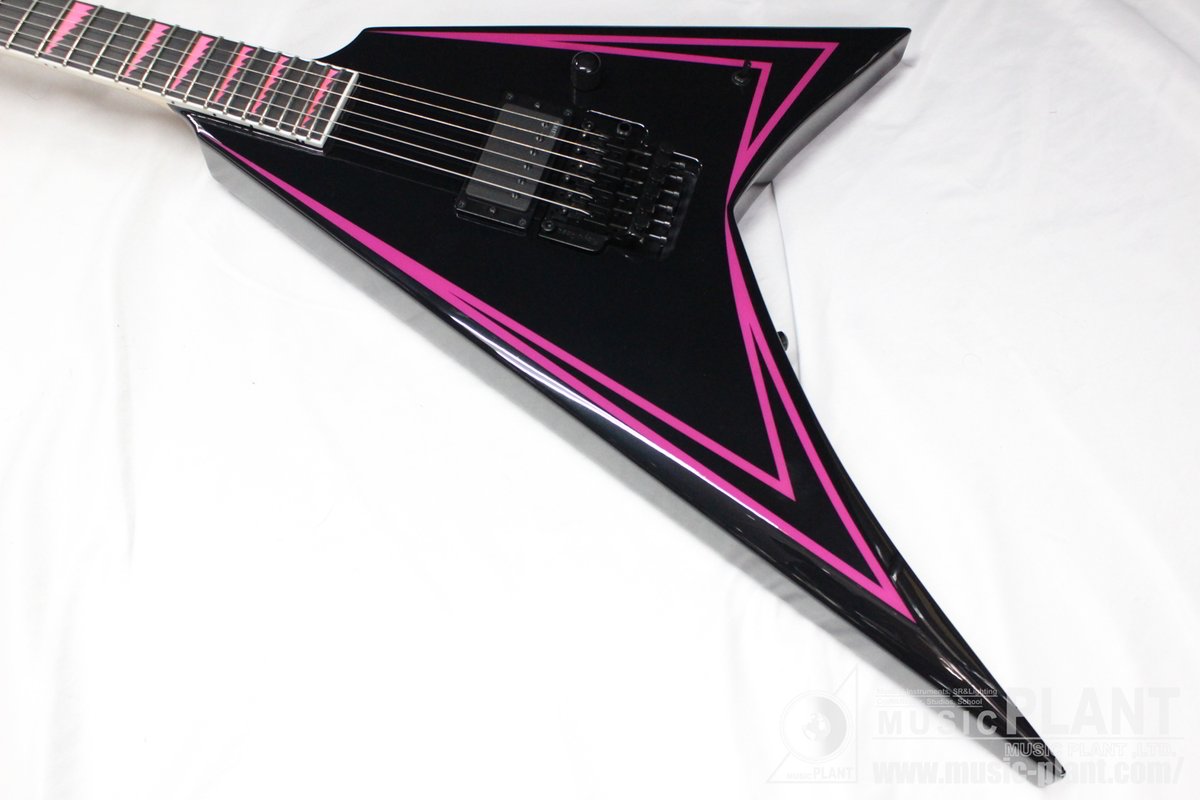 musicplant's tweet photo. 【土浦店】新着情報！
EDWARDS   E-ALEXI PINK SAWTOOTH 旧定価品 入荷いたしました！
税込価格¥ 167,200-
https://t.co/bwNiCaZIpj
#MP新着 #Alexi #Laiho #ESP #EDWARDS #エレキギター https://t.co/lADglHOyB8