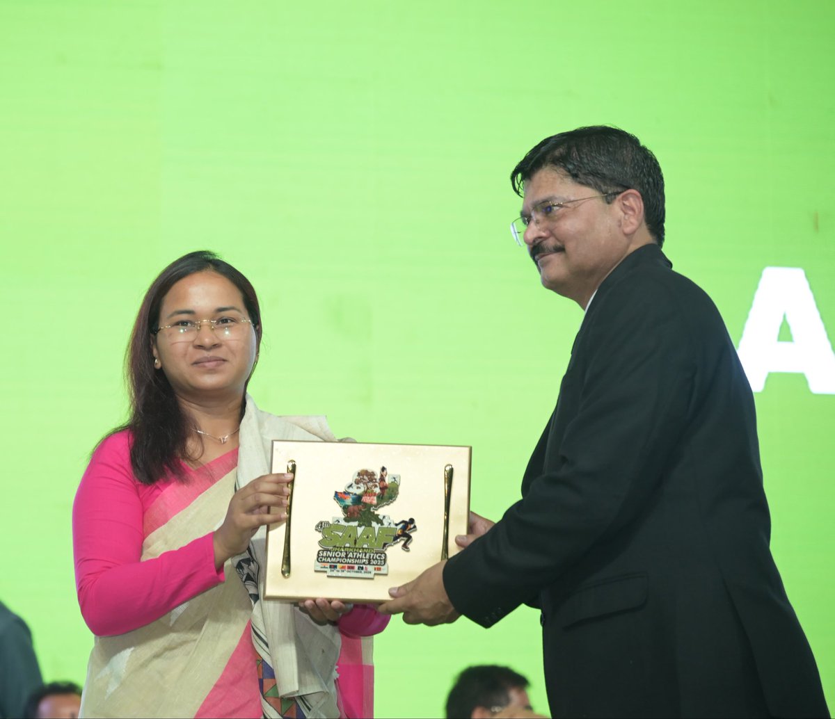 रांची के मोरहाबादी मैदान स्थित बिरसा मुंडा स्टेडियम में 4 th साउथ एशियन सीनियर एथलेटिक्स चैंपियनशिप 2025 का रंगारंग आगाज हो चुका है . मंत्रमुग्ध कर देने वाली सांस्कृतिक कार्यक्रम का आज गवाह बनने का मौका मिला . राज्य के मुख्यमंत्री श्री <a href="/HemantSorenJMM/">Hemant Soren</a> जी के दूरगामी सोच और अथक