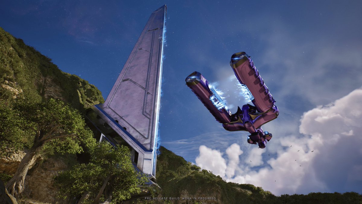 Creo que este es un gran aspecto que no me convence del remake de CE. 

La arquitectura Forerunner brutalista, cuya textura original parece ser más de piedra u otros materiales desgastados, es ahora totalmente metal brillante, sin una mota de polvo, a pesar del transcurso de 100