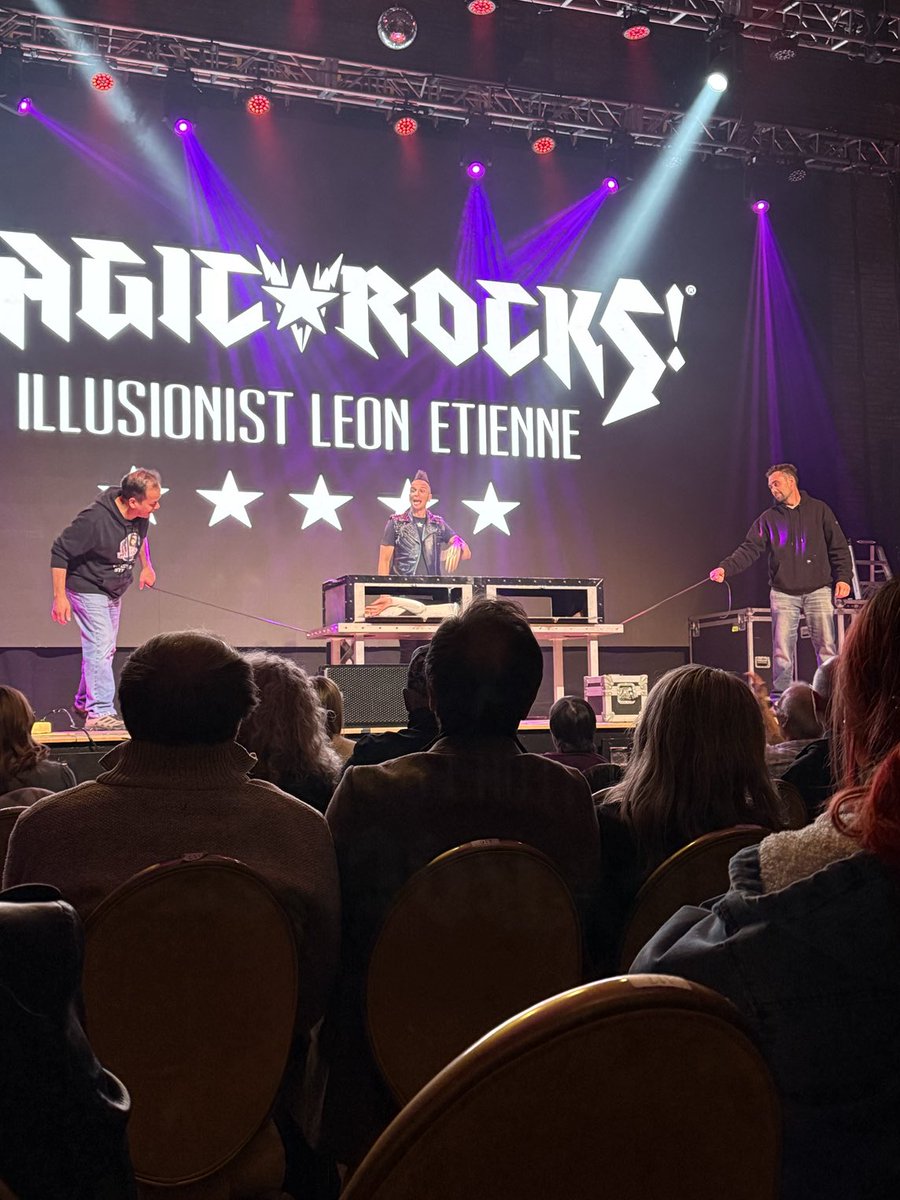 usanachris's tweet photo. Friday night Illusionist Show at the Des Plaines Theater was very entertaining. Leon Etienne & his @magicrocksshow mixed some big illusions with old school magic tricks & kept it rocking. Family friendly, 90 minute show. Don’t miss it in 2026. #LiveMagic #NoRabbits https://t.co/VR918YCtzr