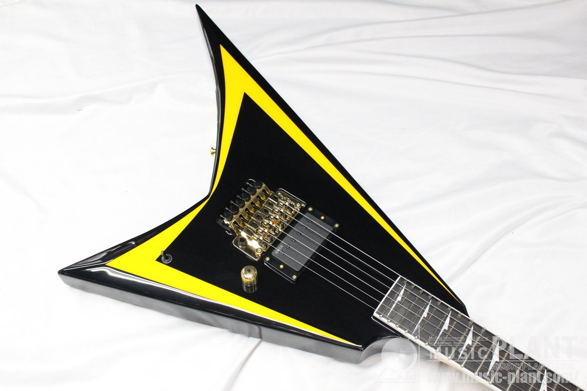 musicplant's tweet photo. 【土浦店】新着情報！
 EDWARDS   E-ALEXI ARROW HEAD Black with Yellow Stripe旧定価にて入荷！ 
税込価格¥ 167,200-
https://t.co/HaBT9Qqb3P
 #MP新着 #Alexi #Laiho #ESP #EDWARDS #エレキギター https://t.co/tXmiEnssHZ