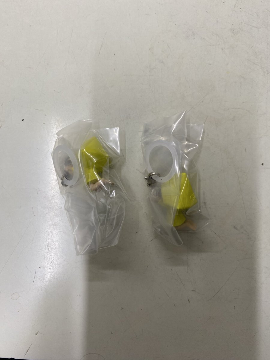 oomeeroo129's tweet photo. リトルナイトメア ガチャガチャ

譲▶︎画像の物
求▶︎ロゥ or 定価＋送料（140）

郵送でのお取引
買取の場合PayPayでのお支払い

求めてるのは1個のため交換決まり次第残り1個は買取のみにさせて頂きます。

お気軽にお声掛けください。

#リトルナイトメア 
#リトルナイトメアガチャガチャ https://t.co/Dzw0aYYEz0
