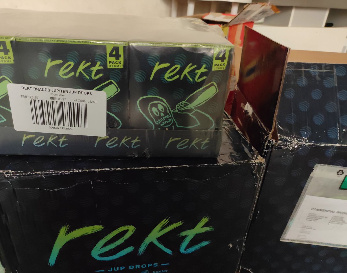 之前买Jupiter和rekt联动饮料空投的rekt代币今天解锁了

我花300u买了4箱饮料，发的代币现在值900多u，高点值2000多u，可惜那会解锁不了

饮料给朋友寄了一箱，还有三箱，过两天找机会给兄弟们抽了，我也不是很喜欢喝无糖的饮料

感谢 <a href="/weremeow/">meow</a>  <a href="/osf_rekt/">OSF</a>  带来的这次很棒的合作

<a href="/JupiterExchange/">Jupiter (🐱, 🐐)</a>