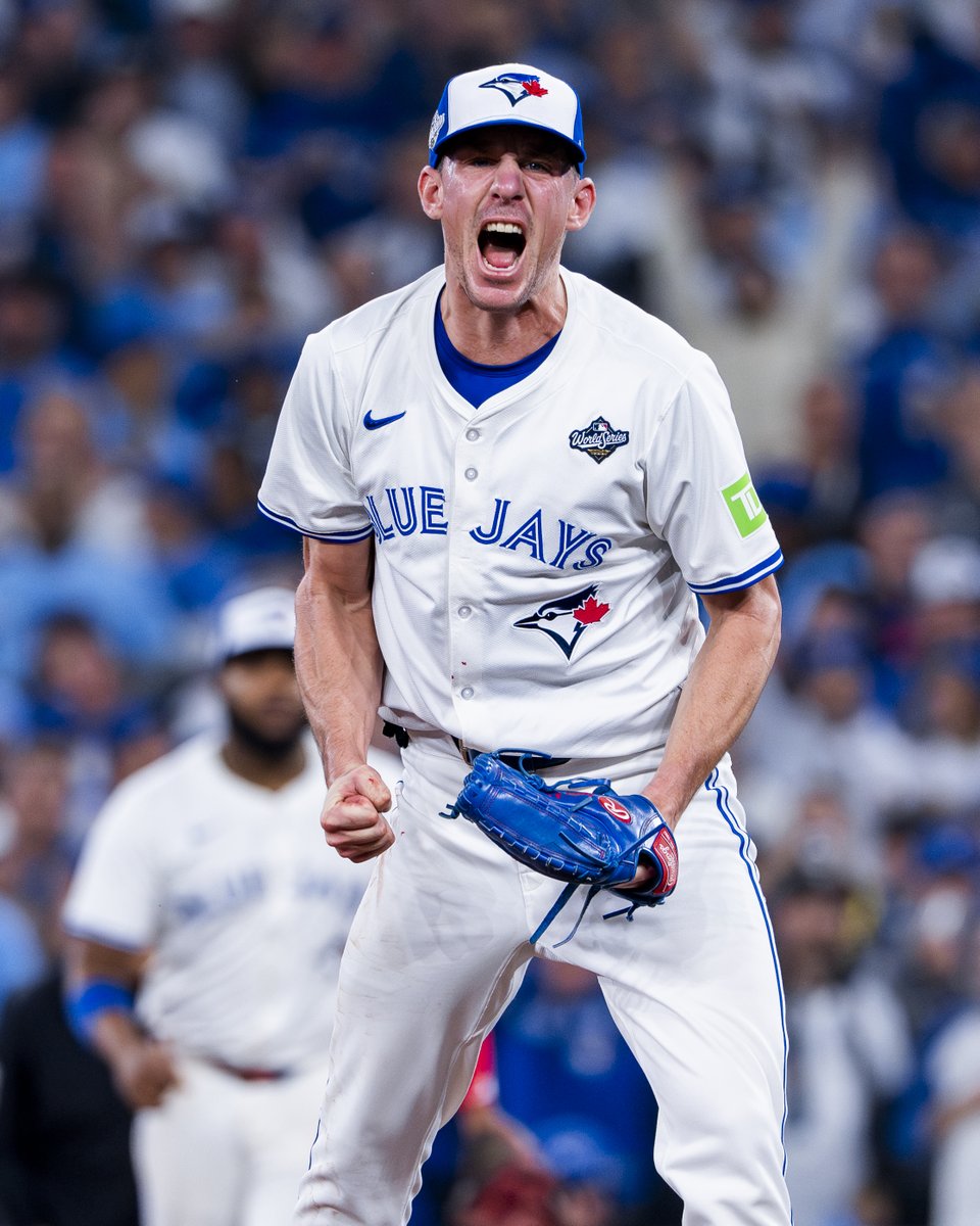 BlueJays's tweet image. THE DOG. 

Seasoned vet 🐶🗣️ #WANTITALL