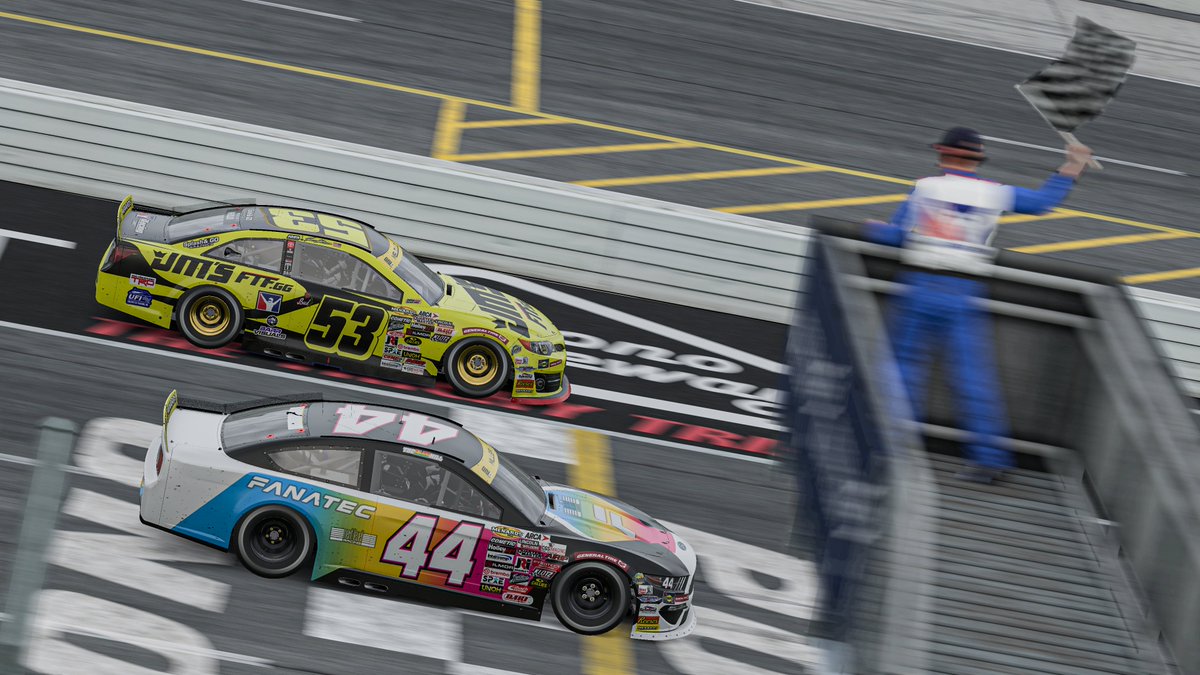 justinmelillo's tweet photo. P4 is just my favorite spot to finish tonight. Got another one at @P2RacingLeague at my favorite track, Pocono, on two laps of practice. Good night of racing for me, really appreciate nights like this. https://t.co/YUdrdtITm1
